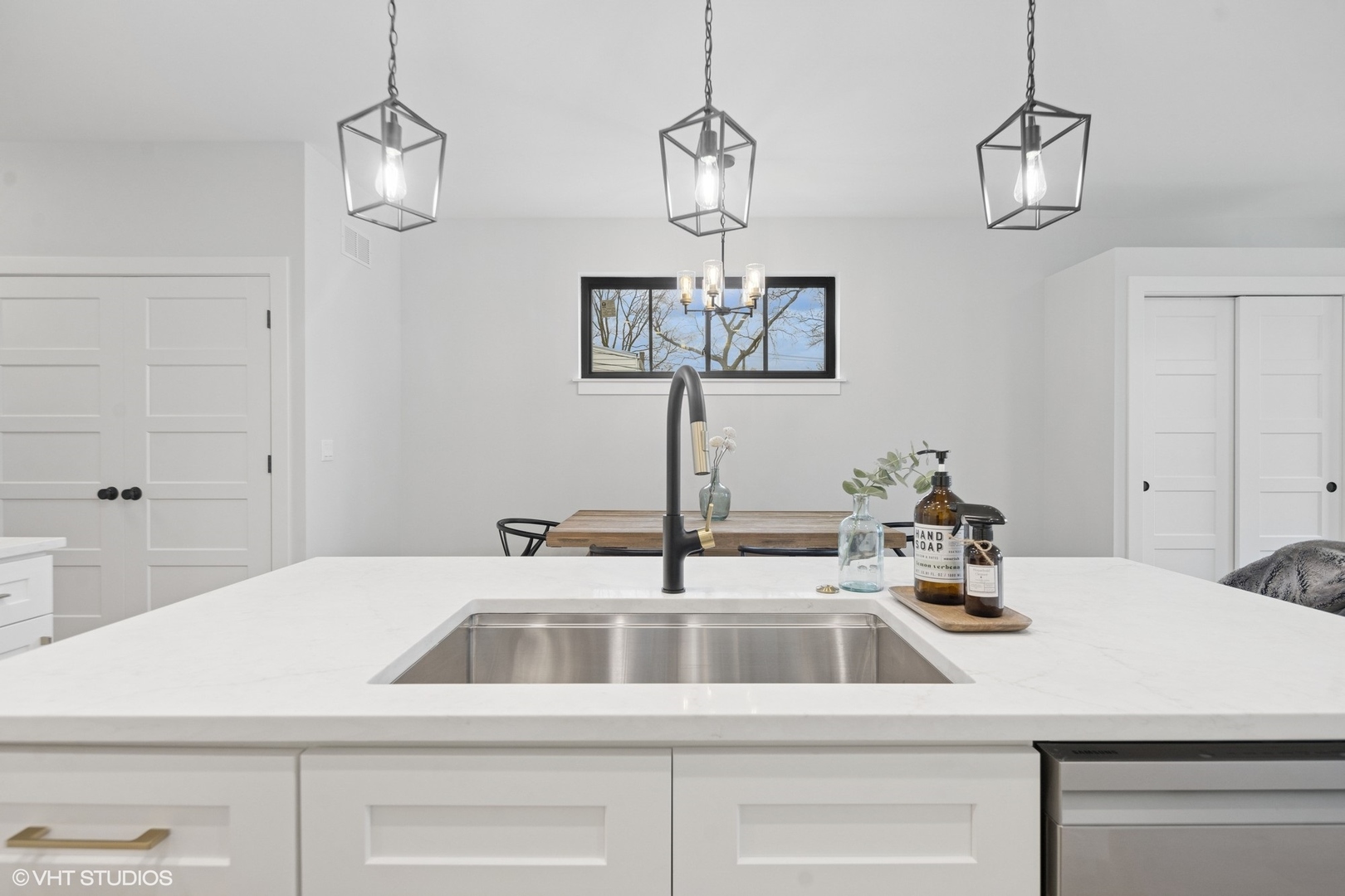 112 N Center Street Unit: B