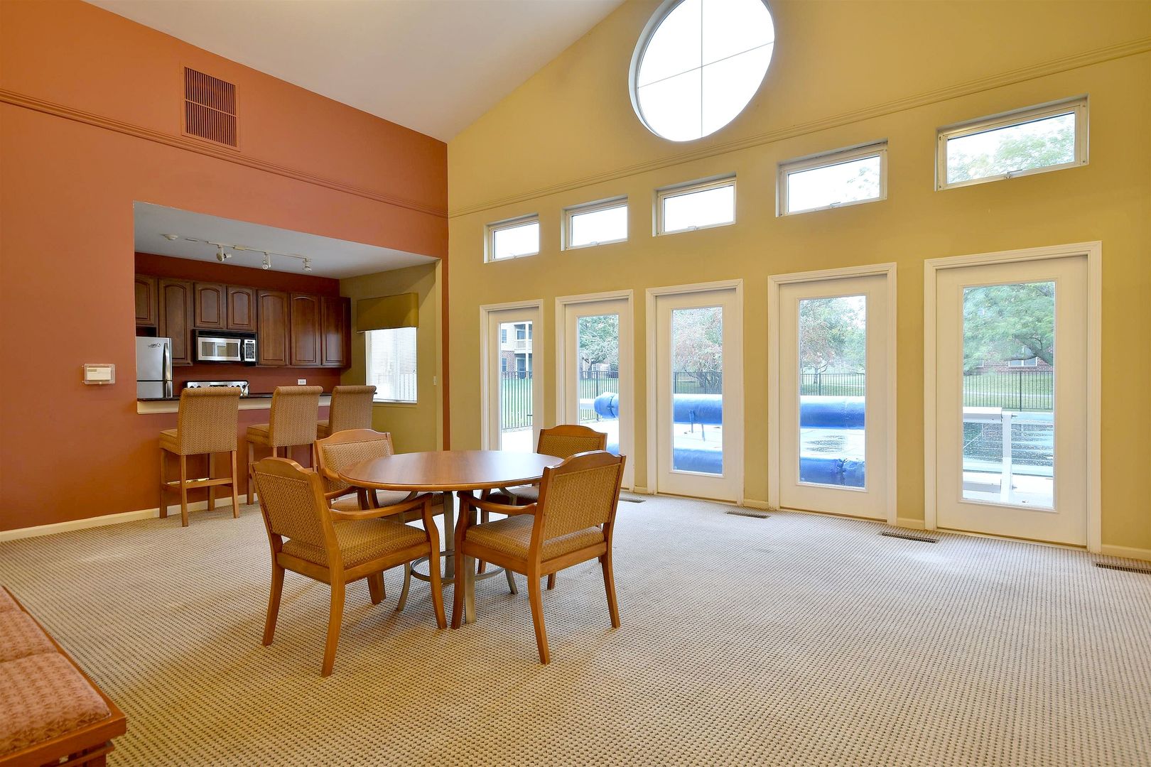 210 Glengarry Drive Unit: 212