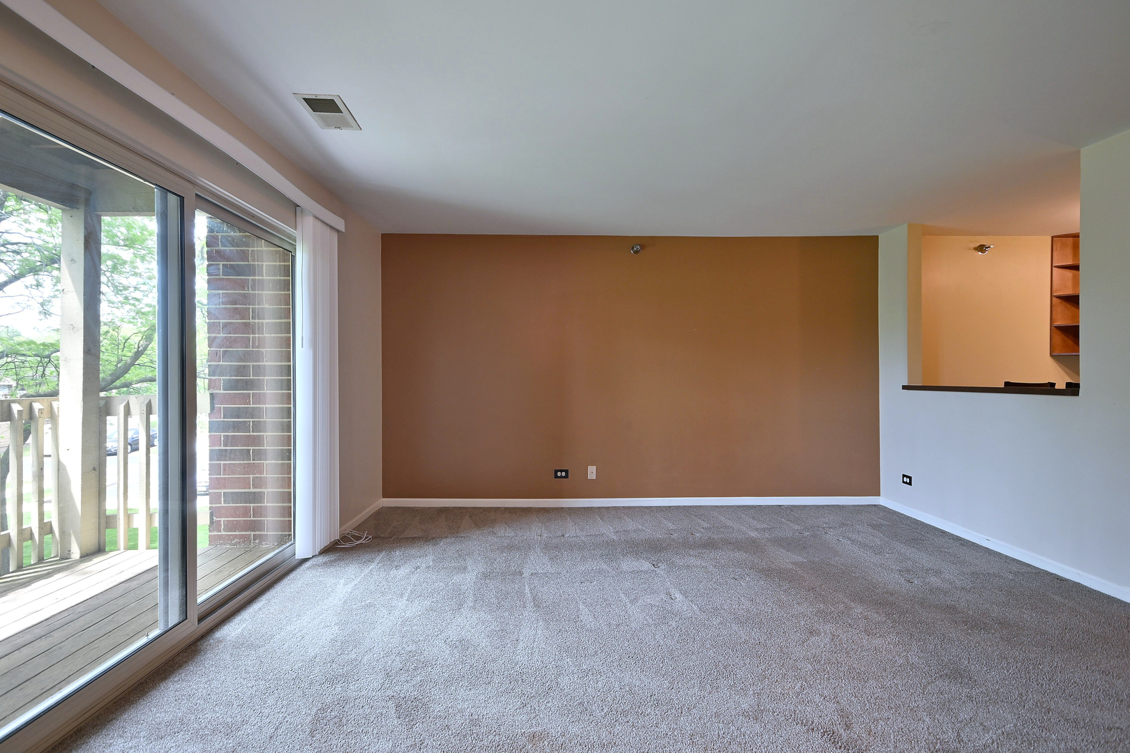210 Glengarry Drive Unit: 212