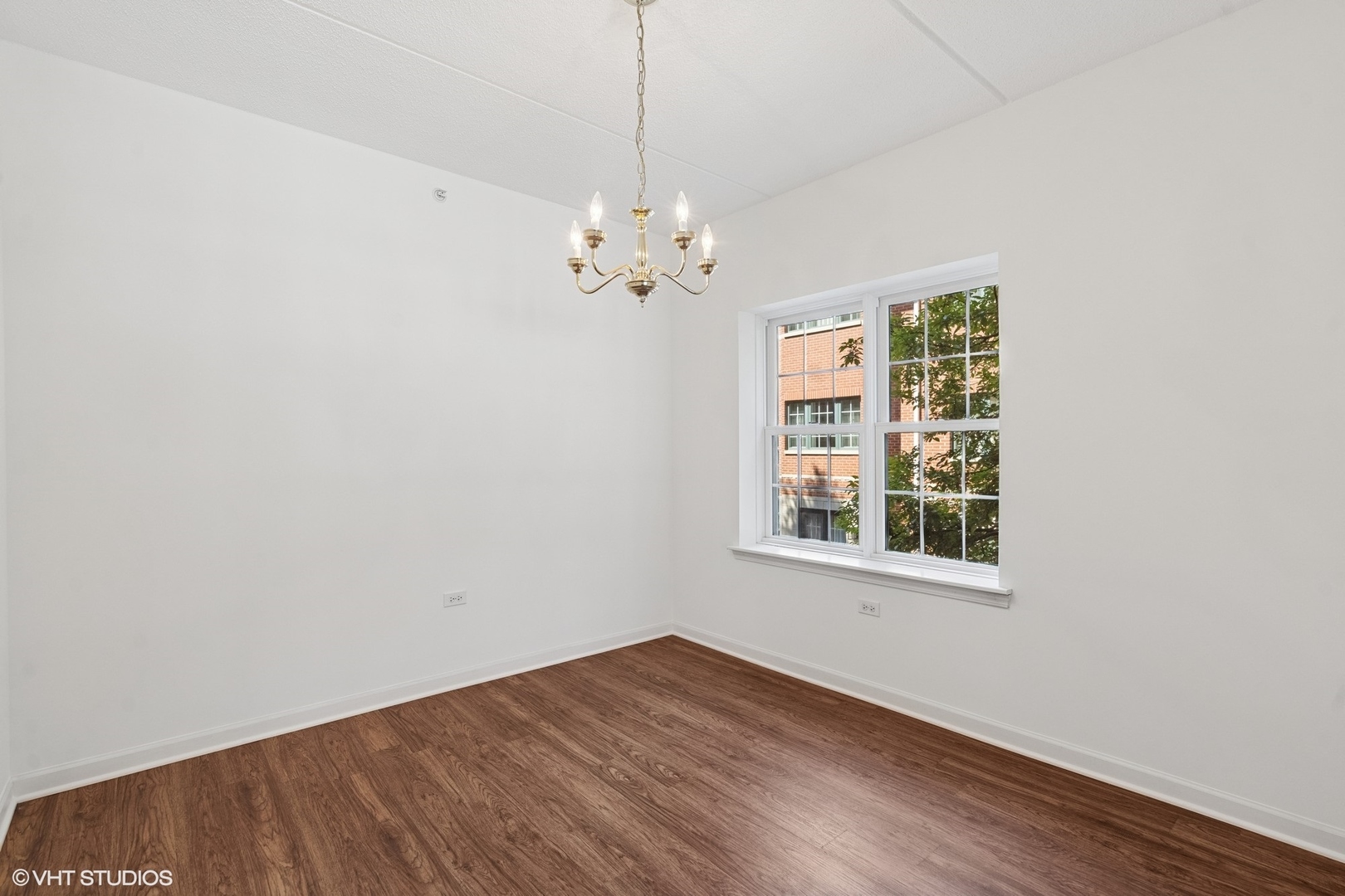 200 N Addison Avenue Unit: 204