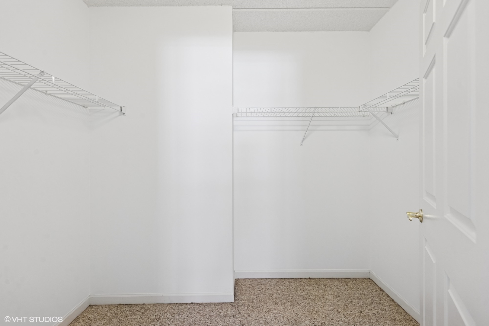 200 N Addison Avenue Unit: 204