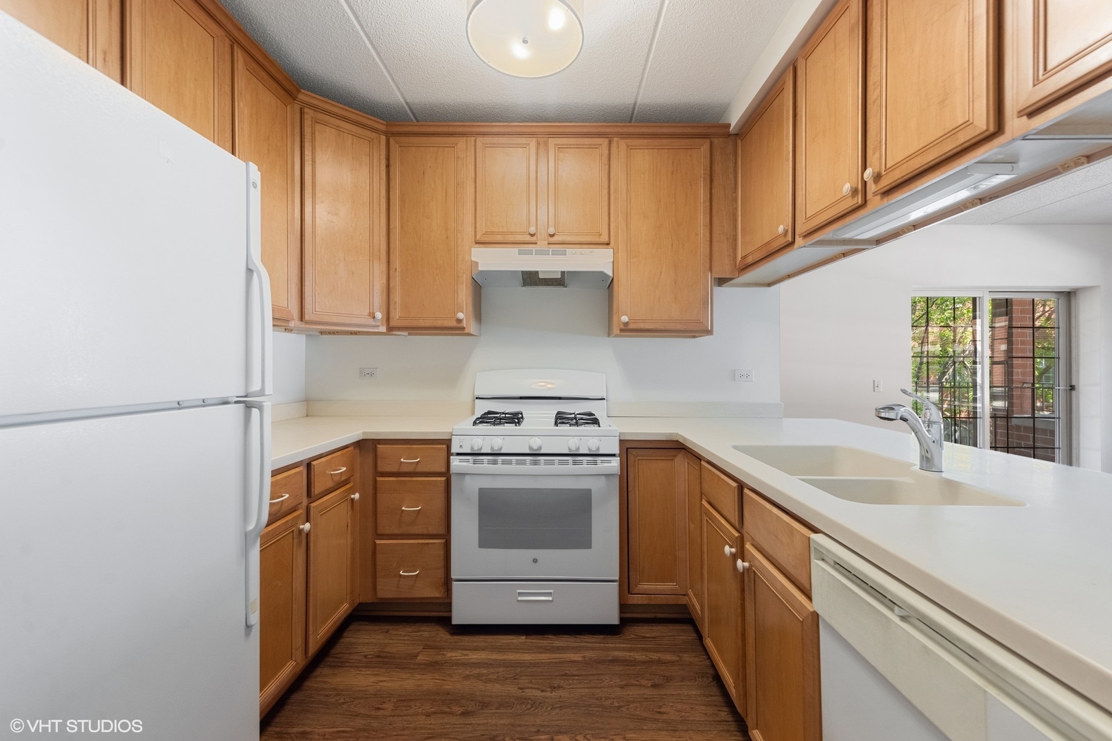 200 N Addison Avenue Unit: 204