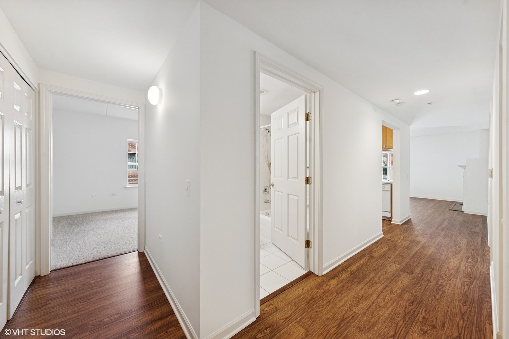 200 N Addison Avenue Unit: 204