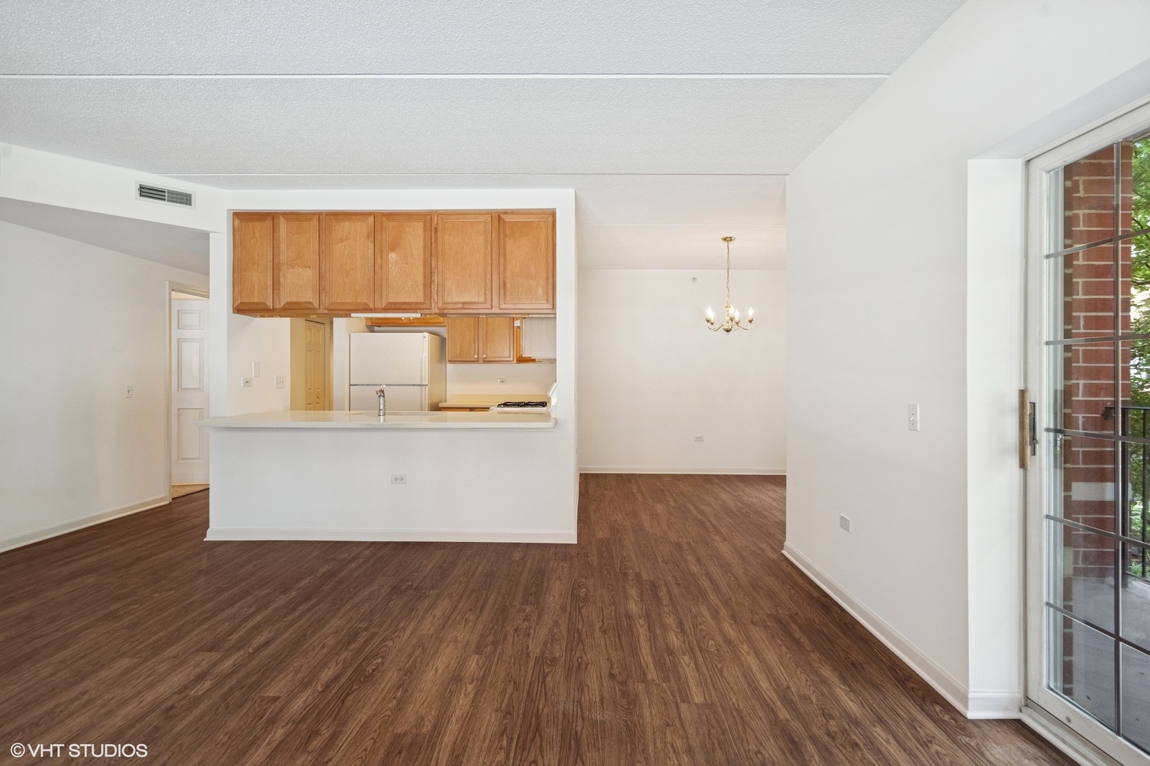 200 N Addison Avenue Unit: 204
