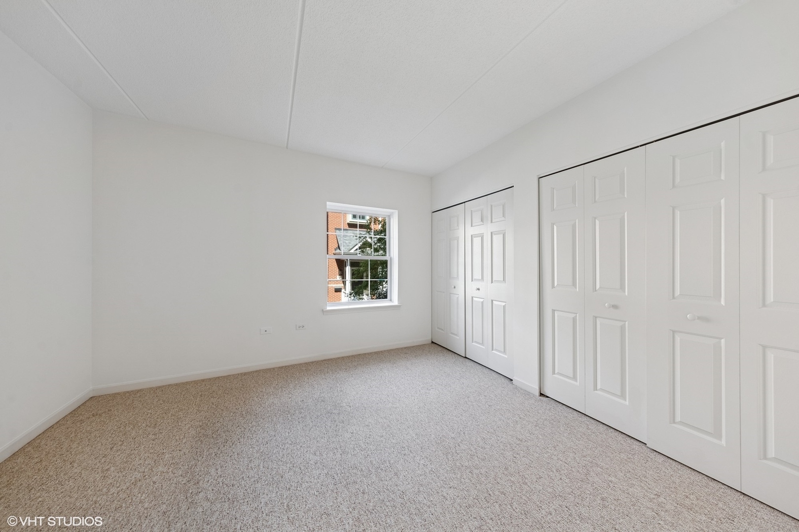 200 N Addison Avenue Unit: 204