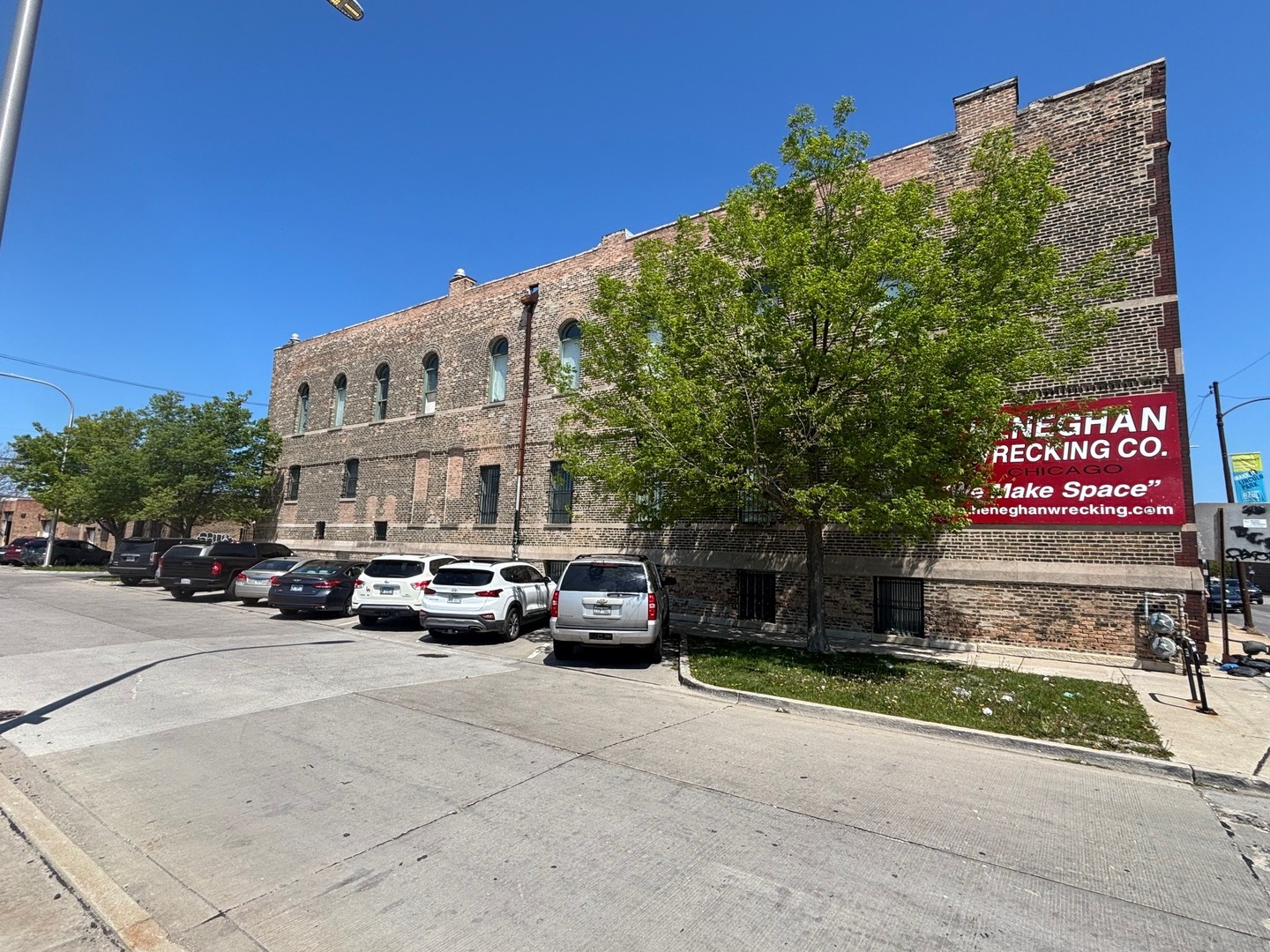 1312 W North Avenue