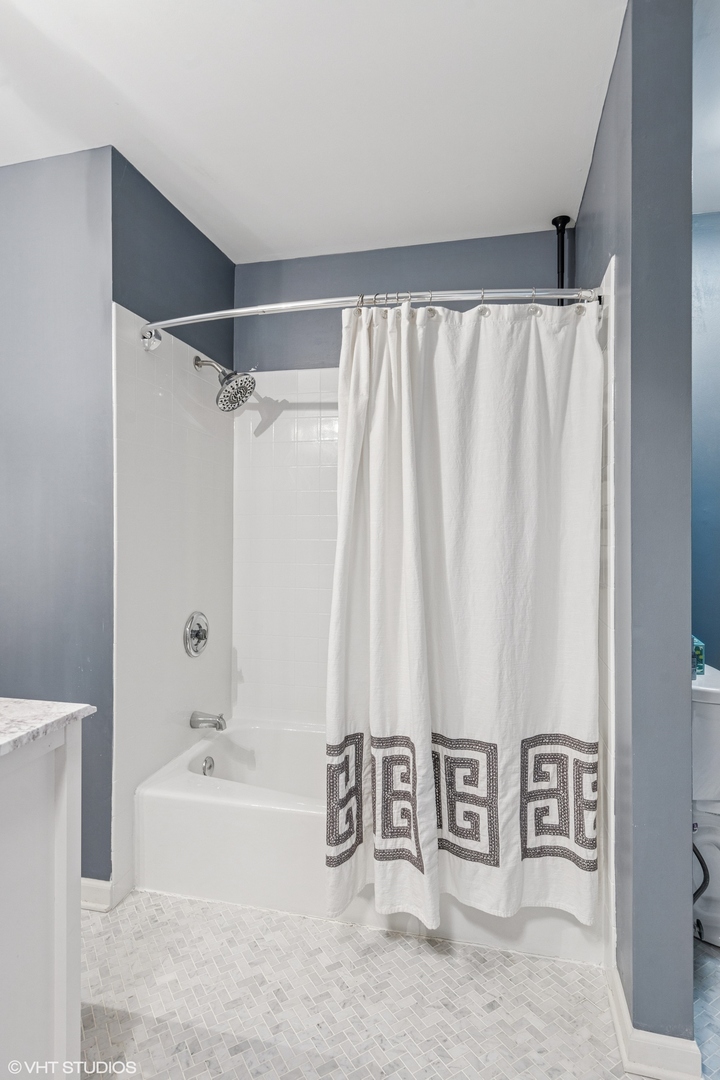 262 W EGGLESTON Avenue Unit: C