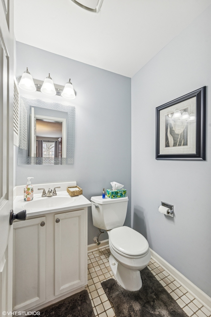 262 W EGGLESTON Avenue Unit: C