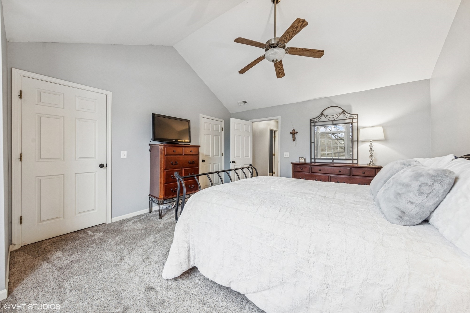 262 W EGGLESTON Avenue Unit: C