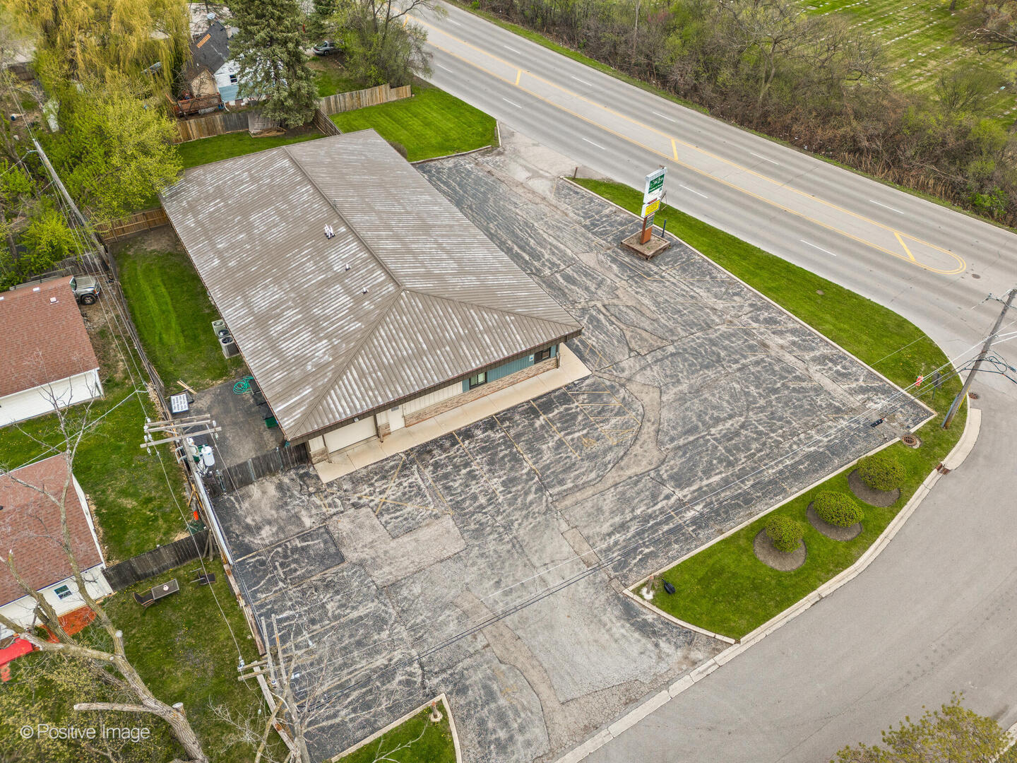 1550 Green Bay Road