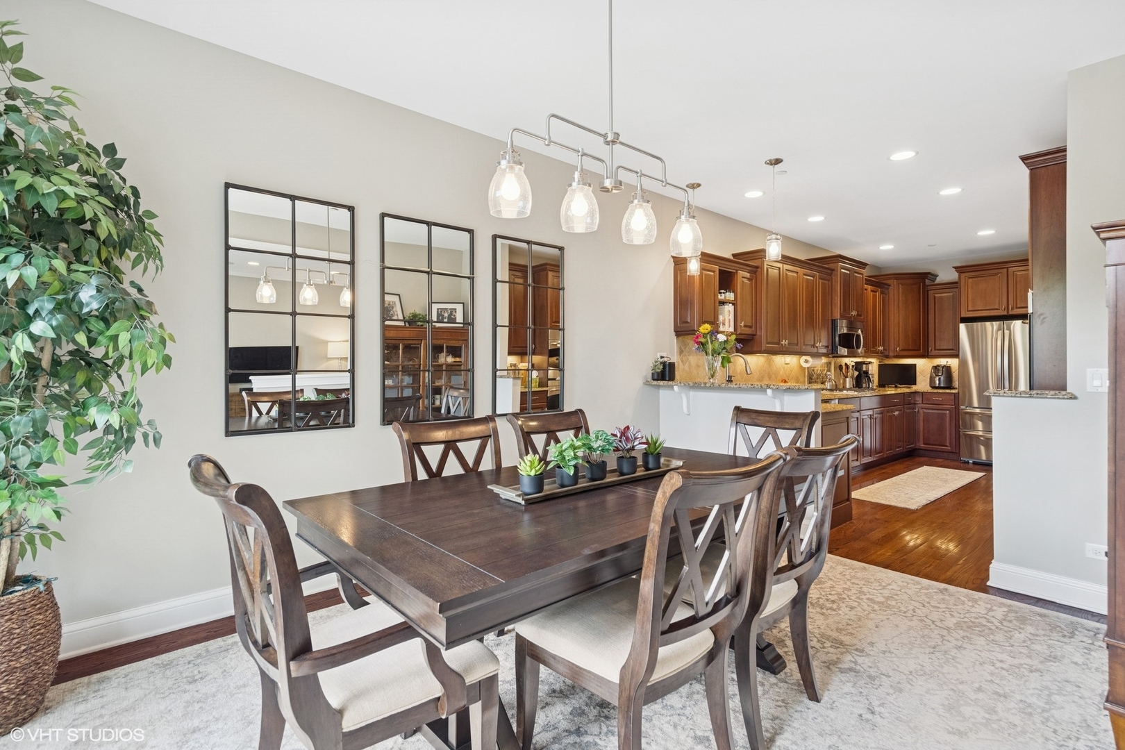 716 KINGSBROOK GLEN