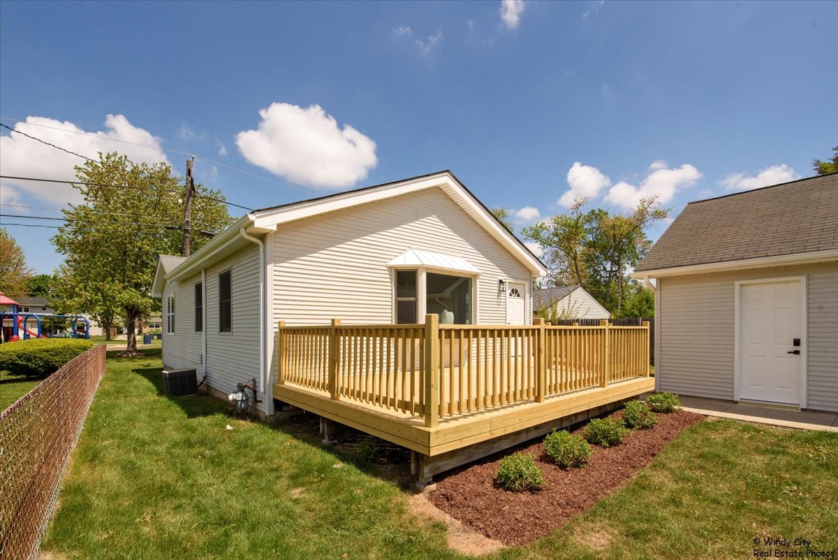 884 Greenview Avenue