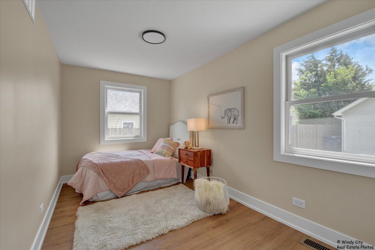884 Greenview Avenue