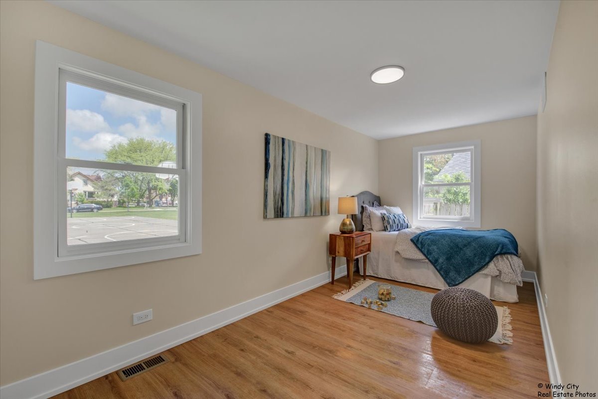 884 Greenview Avenue