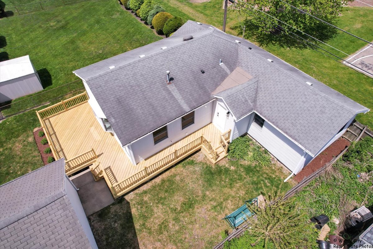 884 Greenview Avenue