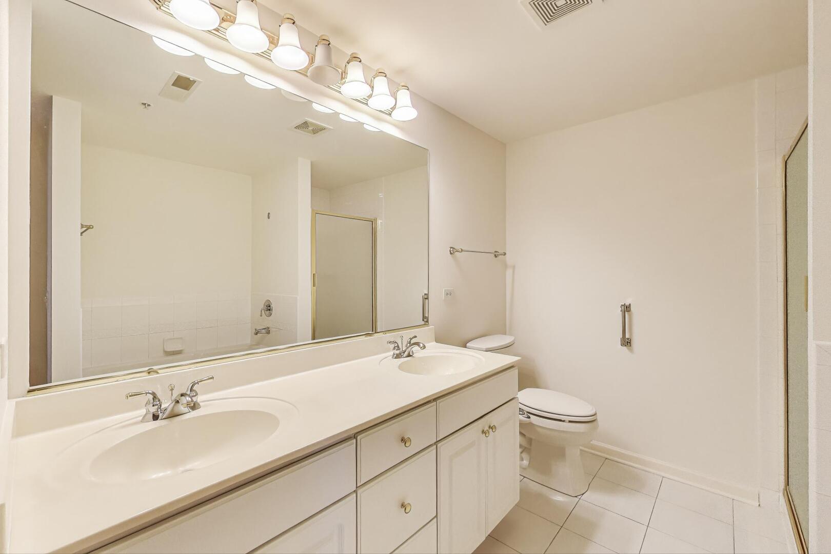 200 N Addison Avenue Unit: 306