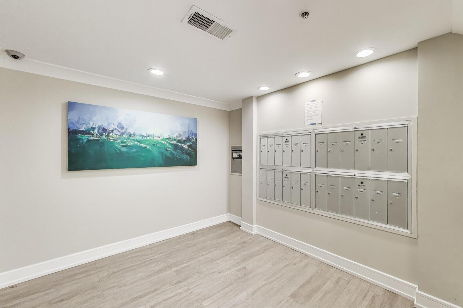 200 N Addison Avenue Unit: 306