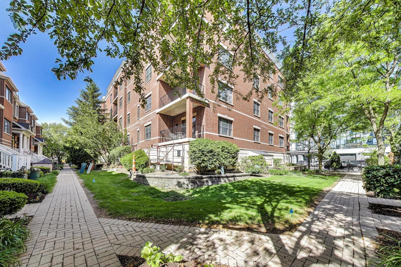 200 N Addison Avenue Unit: 306