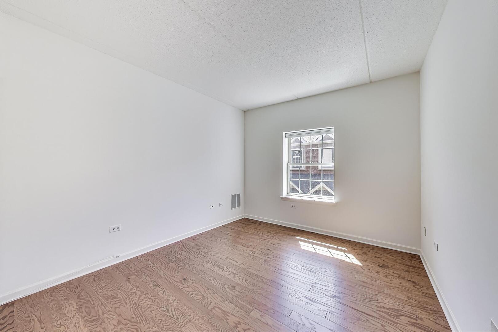 200 N Addison Avenue Unit: 306