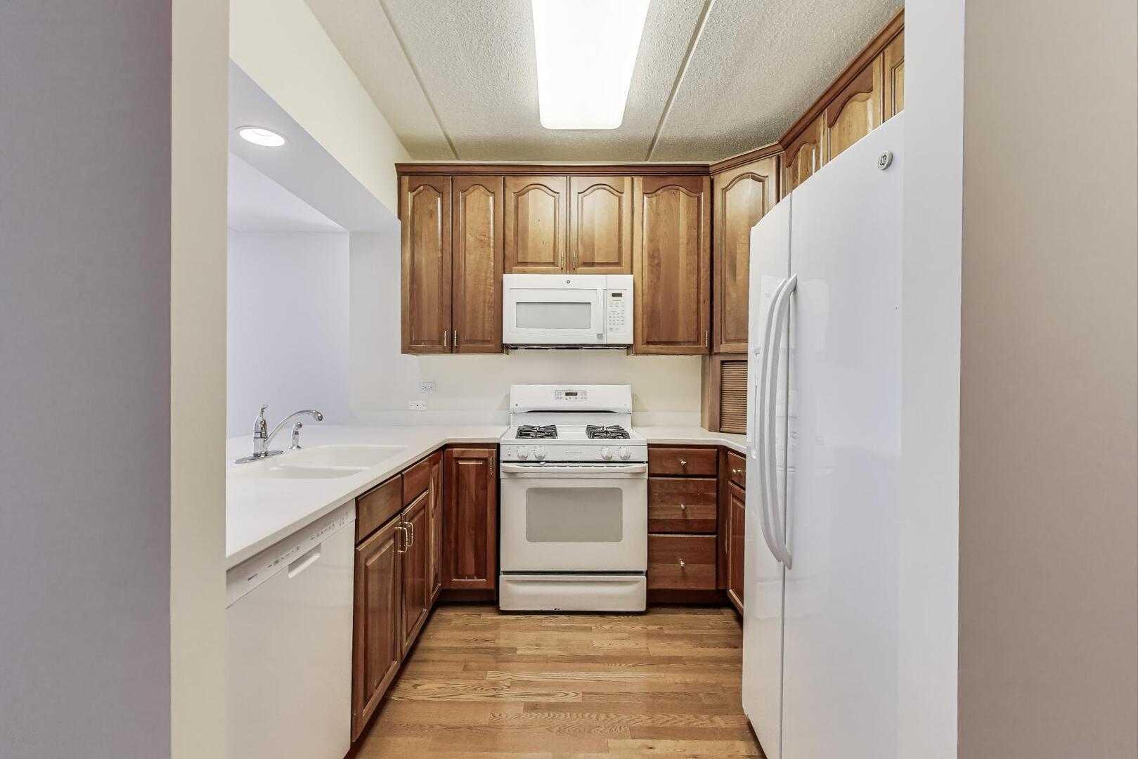 200 N Addison Avenue Unit: 306