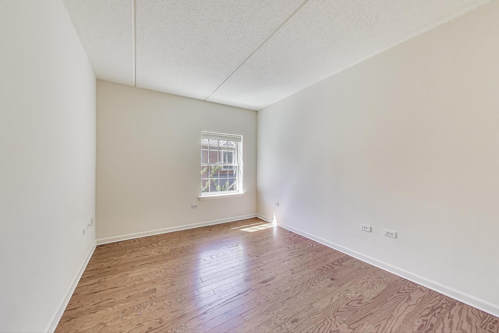 200 N Addison Avenue Unit: 306