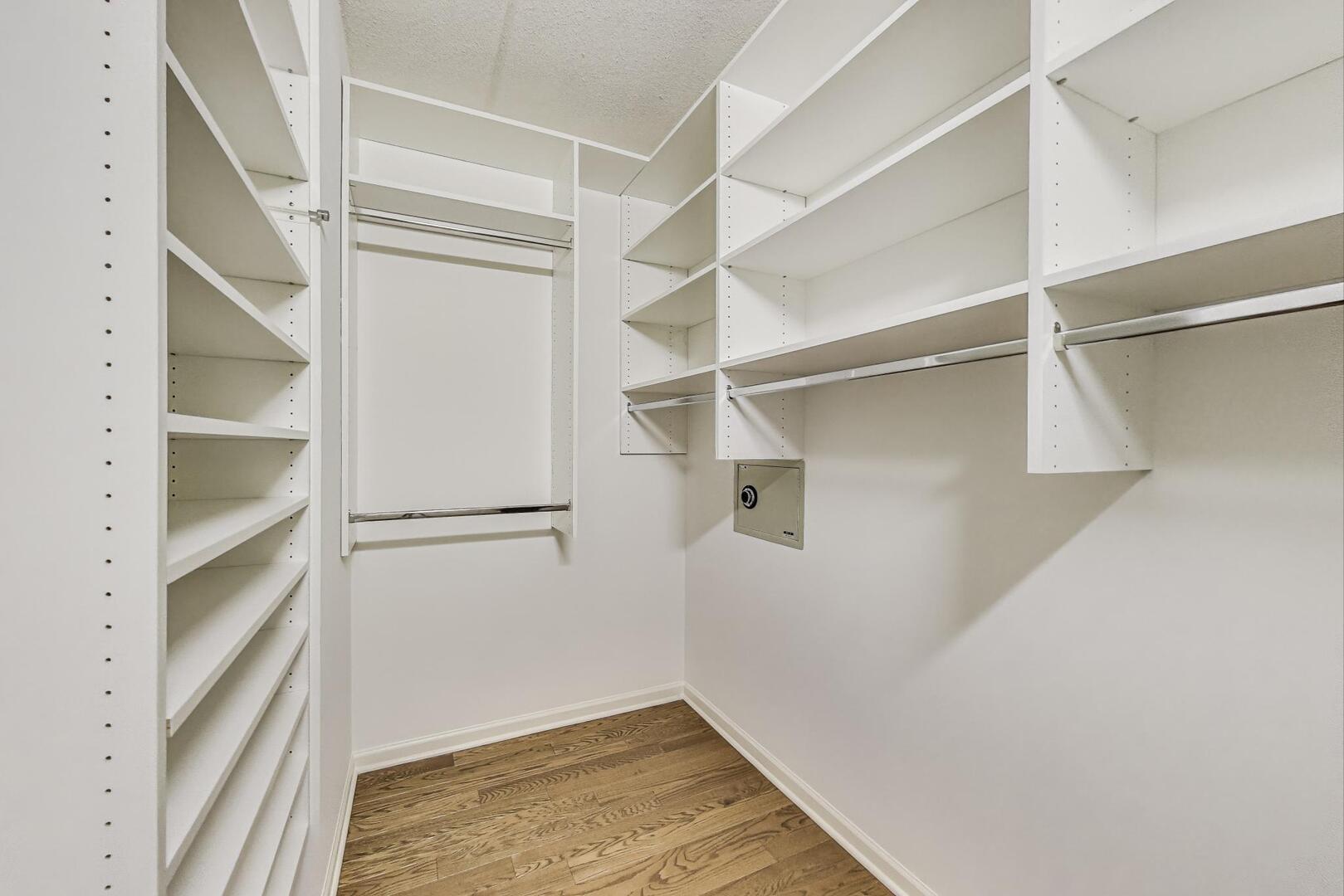 200 N Addison Avenue Unit: 306