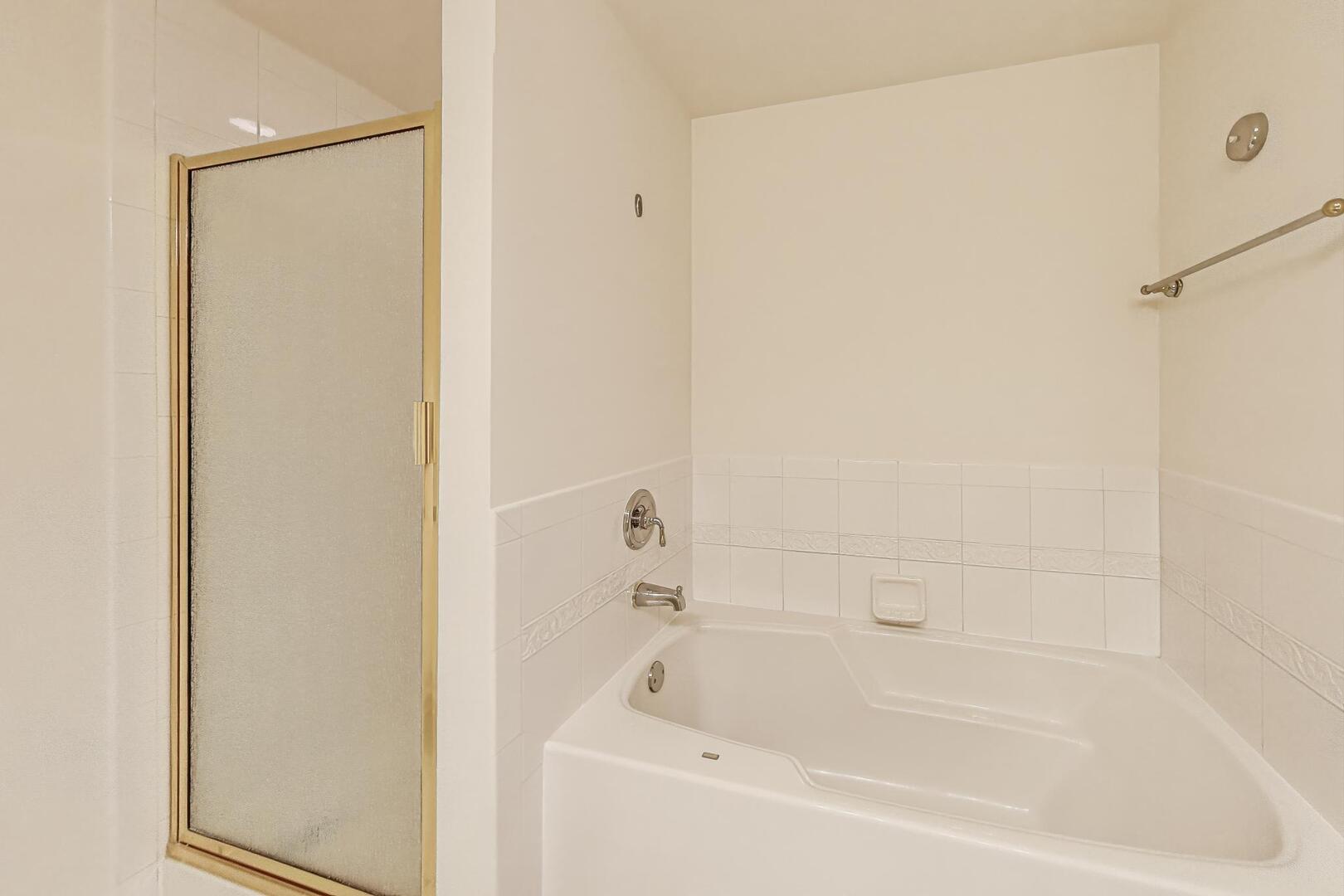 200 N Addison Avenue Unit: 306