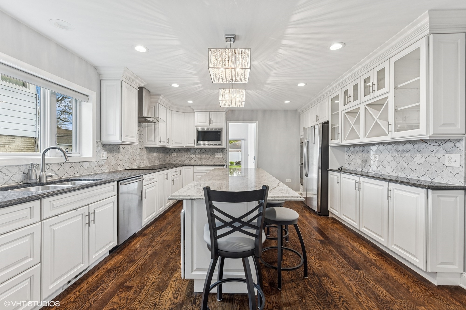265 W Adams Street
