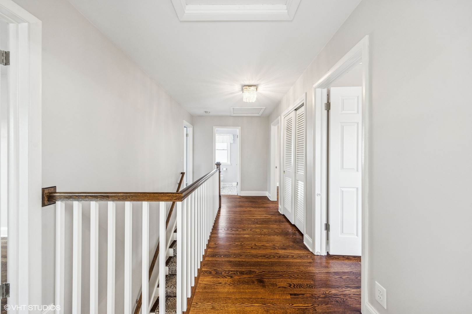 265 W Adams Street