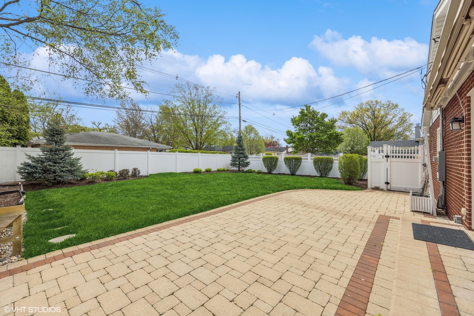 265 W Adams Street