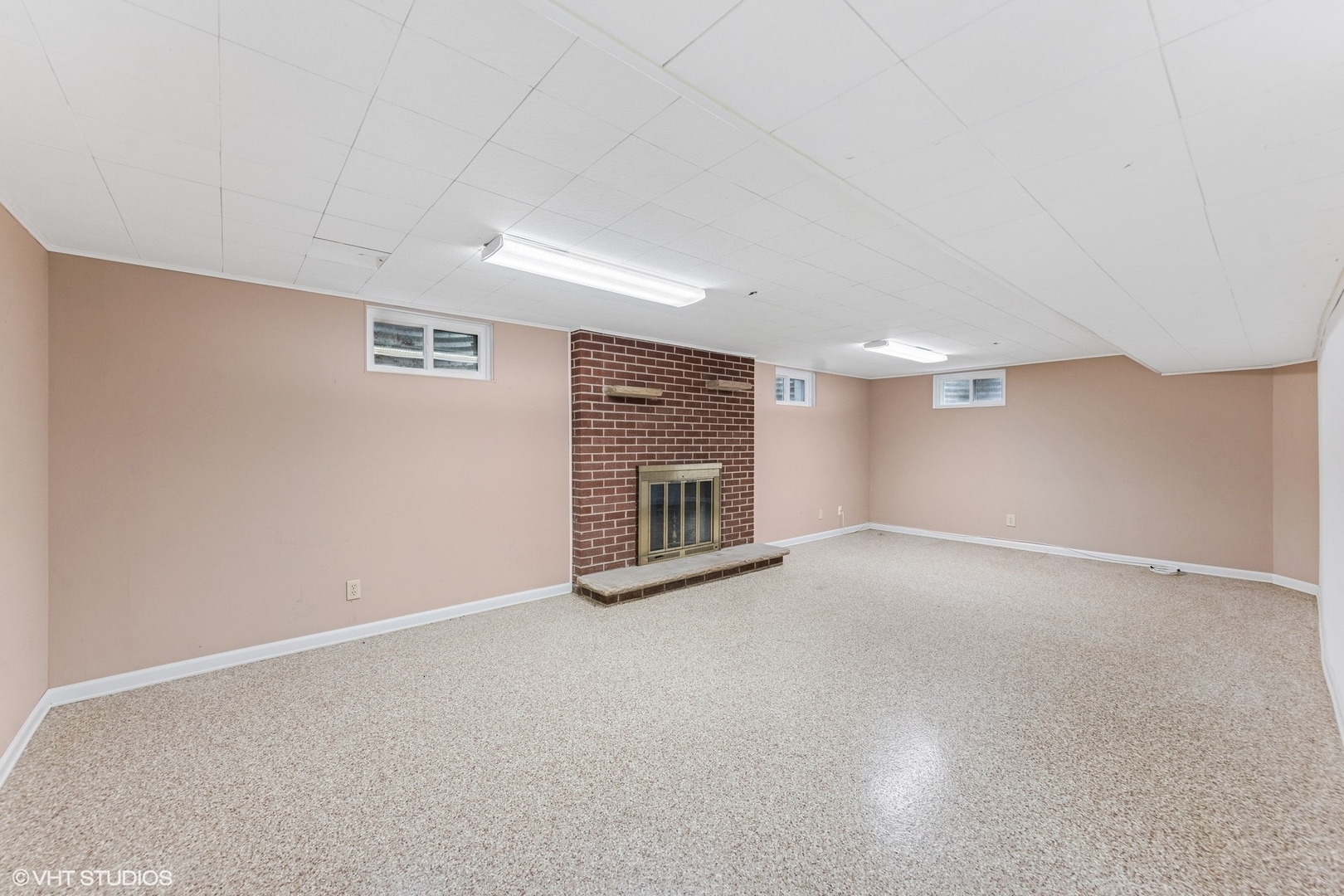 265 W Adams Street