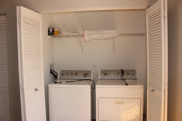 2417 N 75th Avenue Unit: D