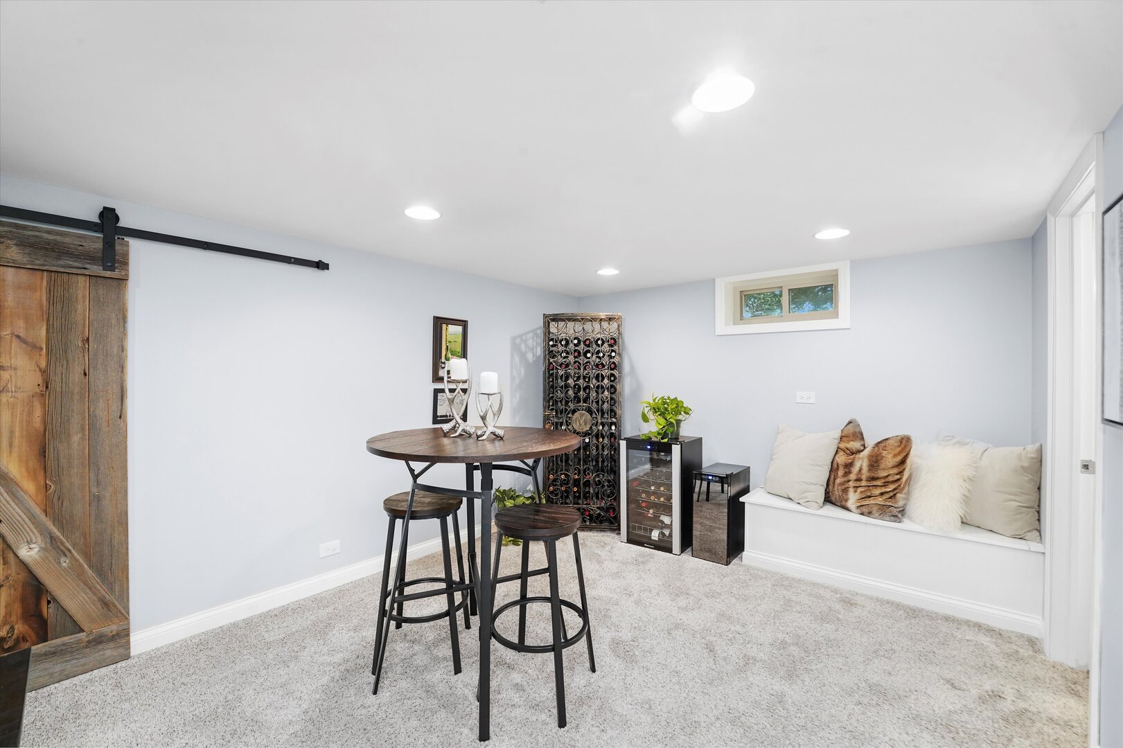 728 S Hillside Avenue