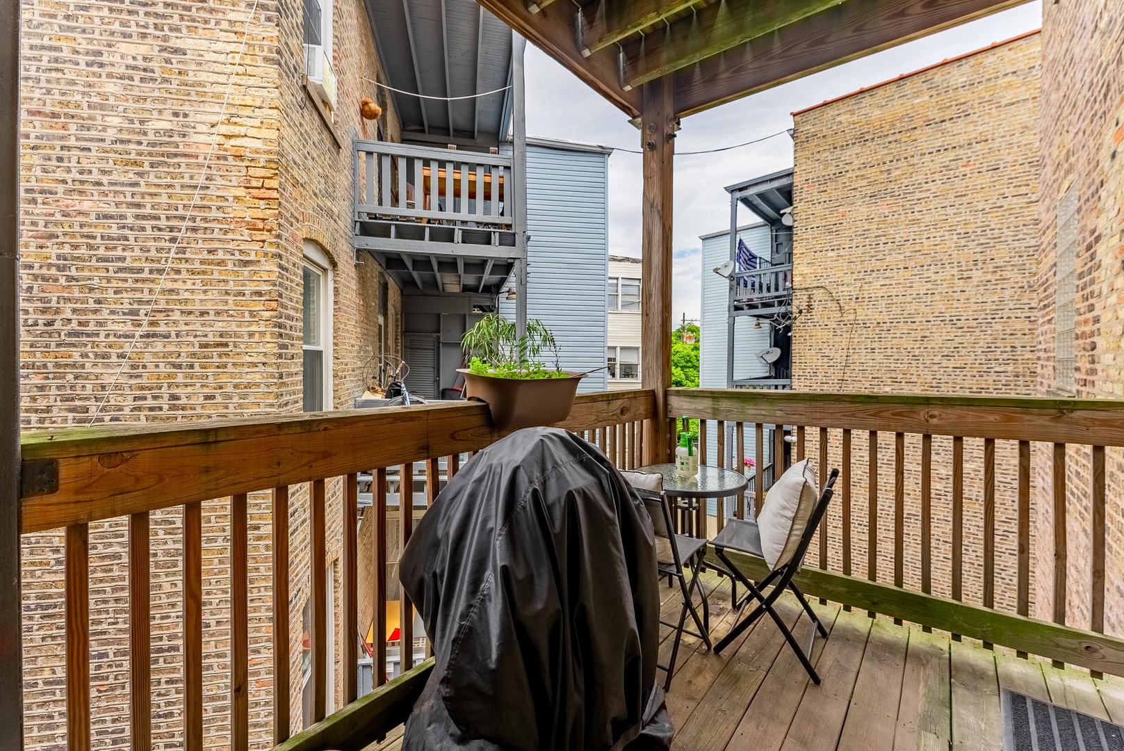 2716 N Kedzie Avenue Unit: 2