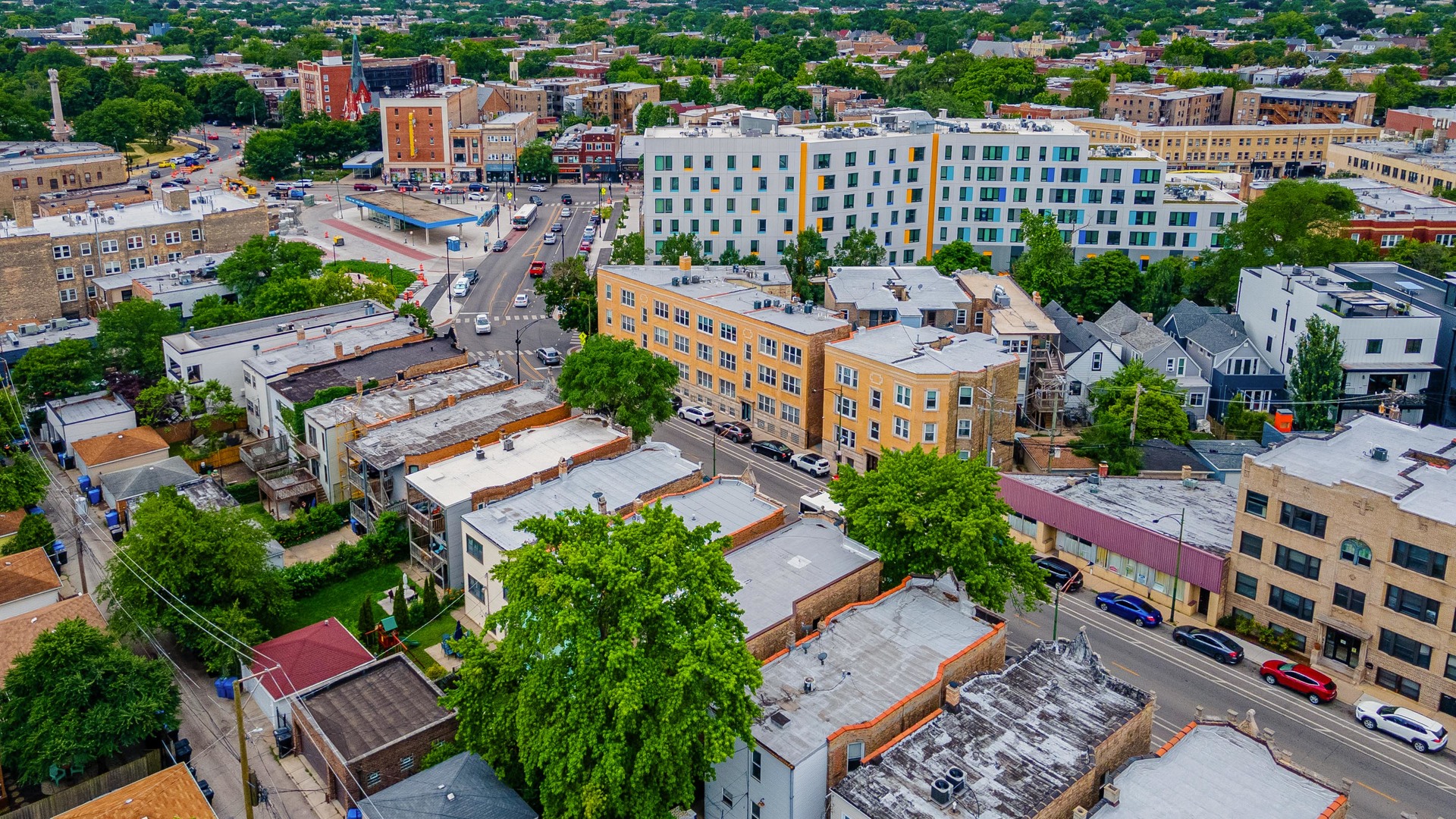 2716 N Kedzie Avenue Unit: 2