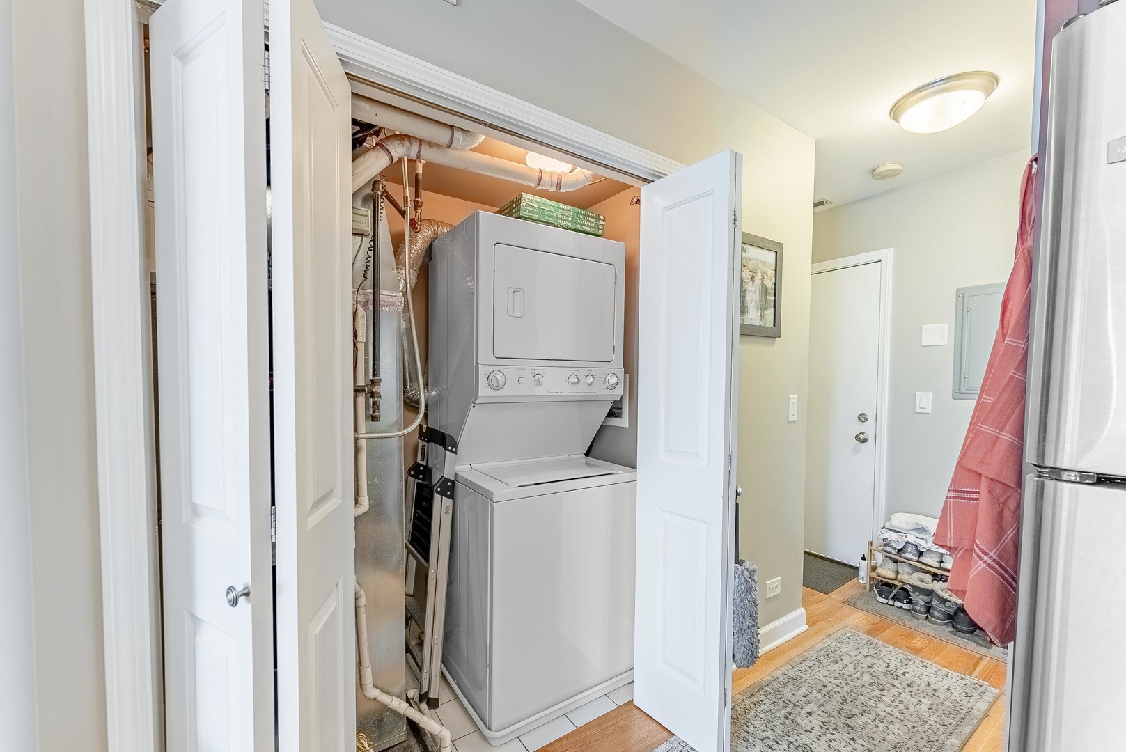 2716 N Kedzie Avenue Unit: 2