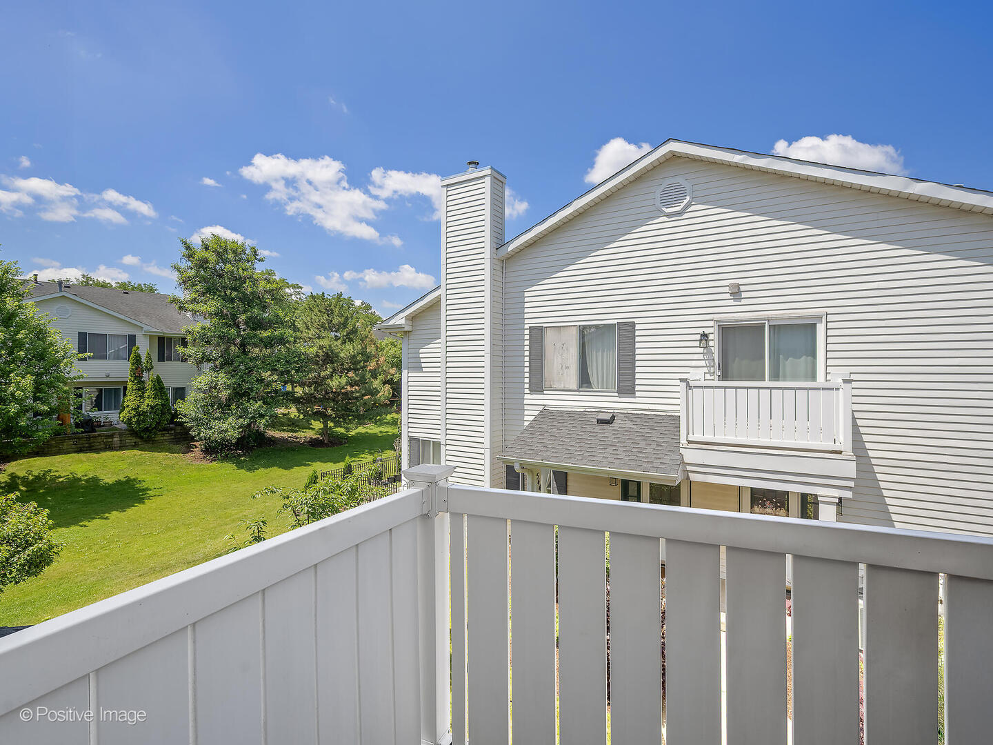 556 Willowcreek Court Unit: 4-10