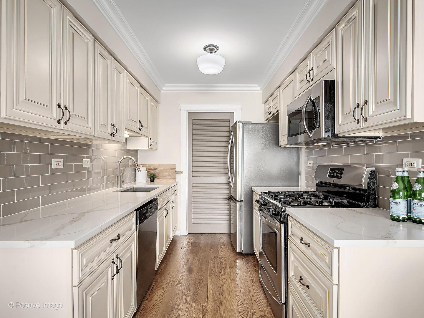 556 Willowcreek Court Unit: 4-10