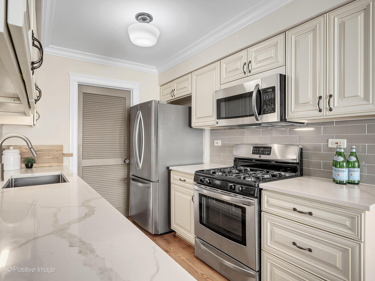 556 Willowcreek Court Unit: 4-10