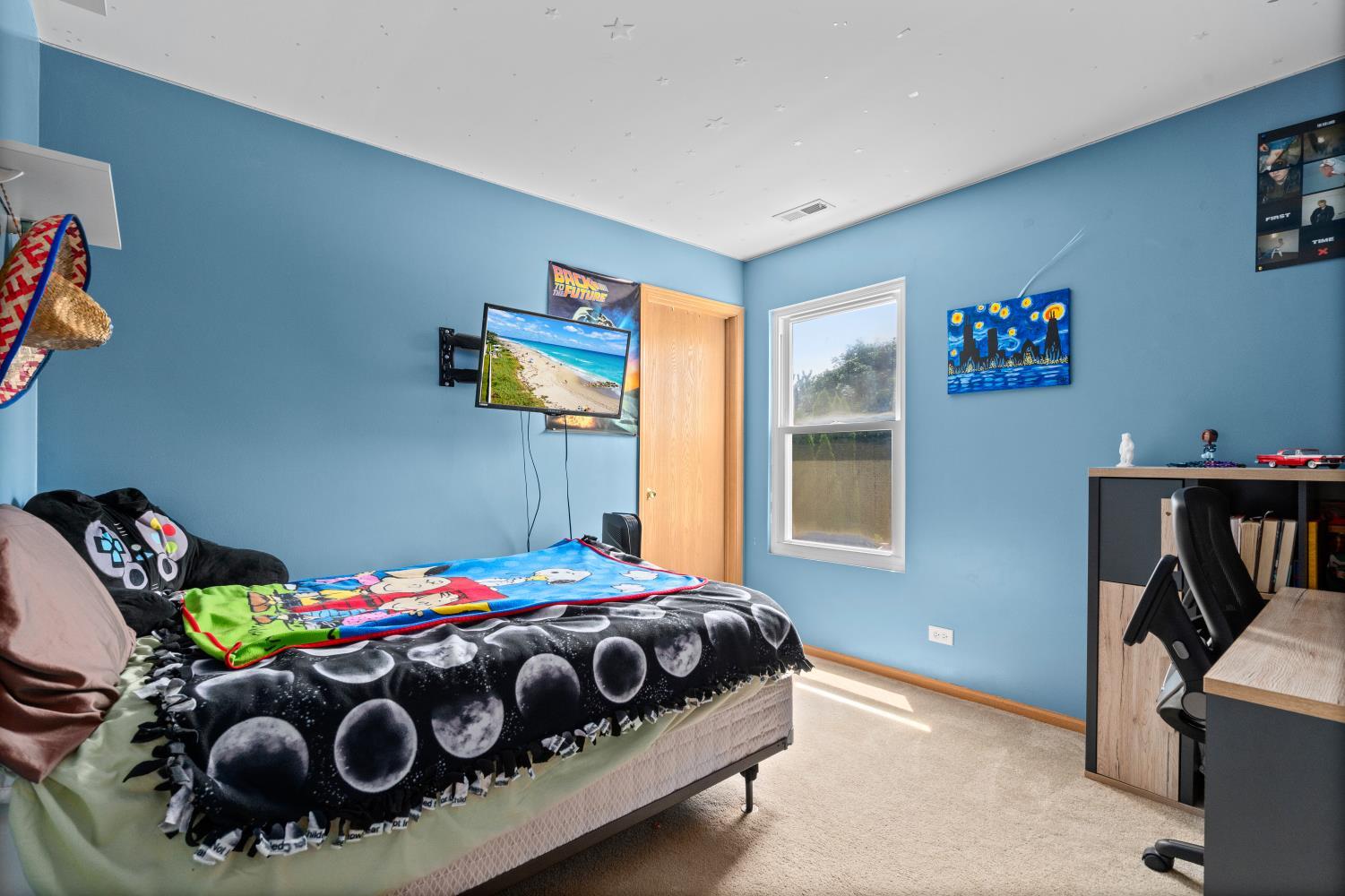 560 Larkspur Drive