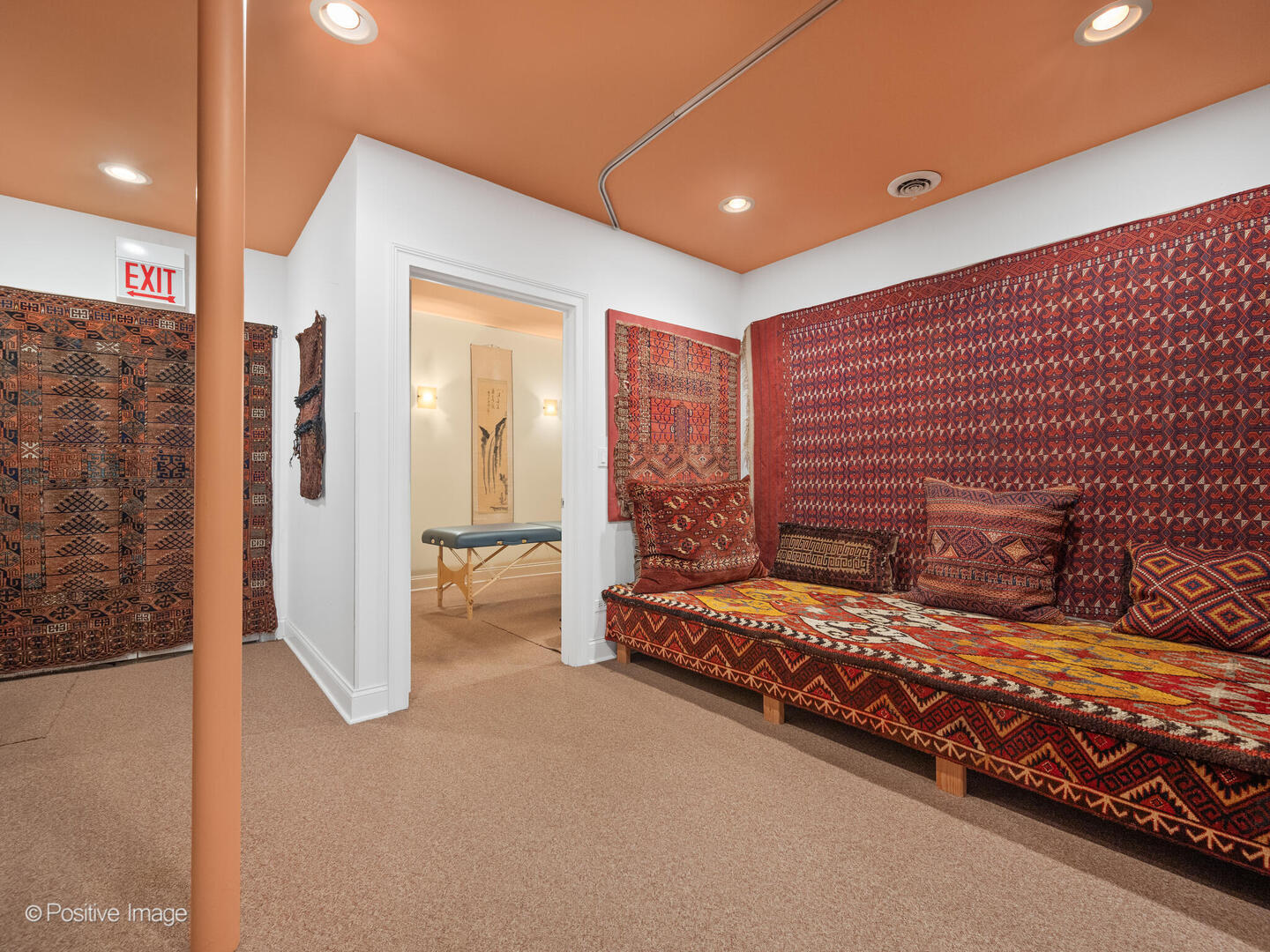 4856 N Damen Avenue Unit: GU-1