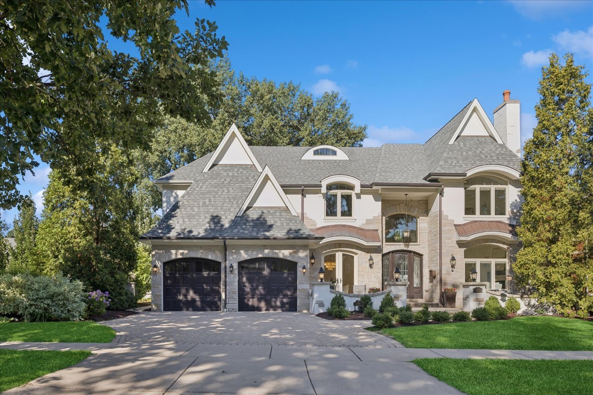 156 Sunnyside Avenue
