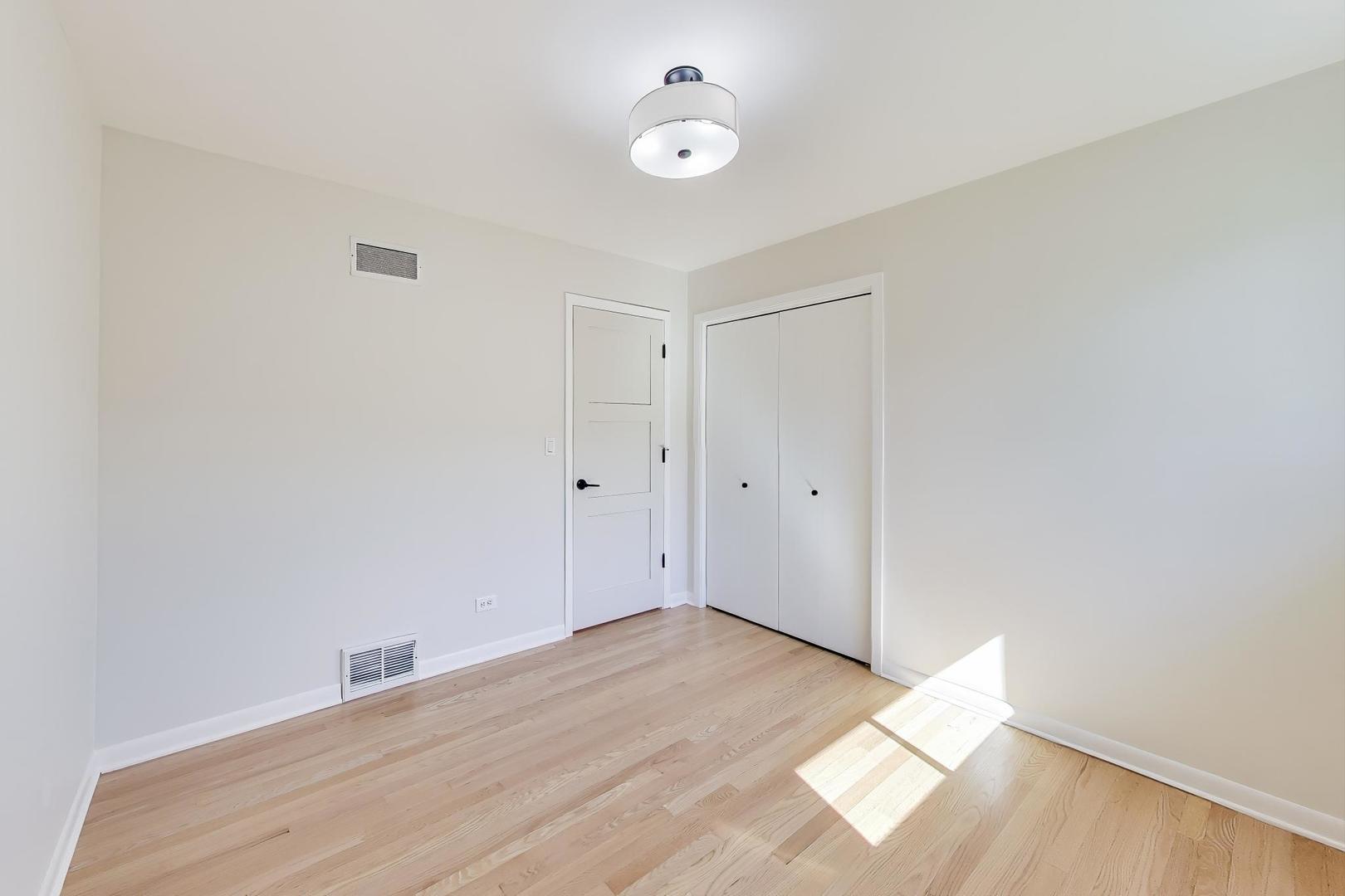 877 S Cedar Avenue