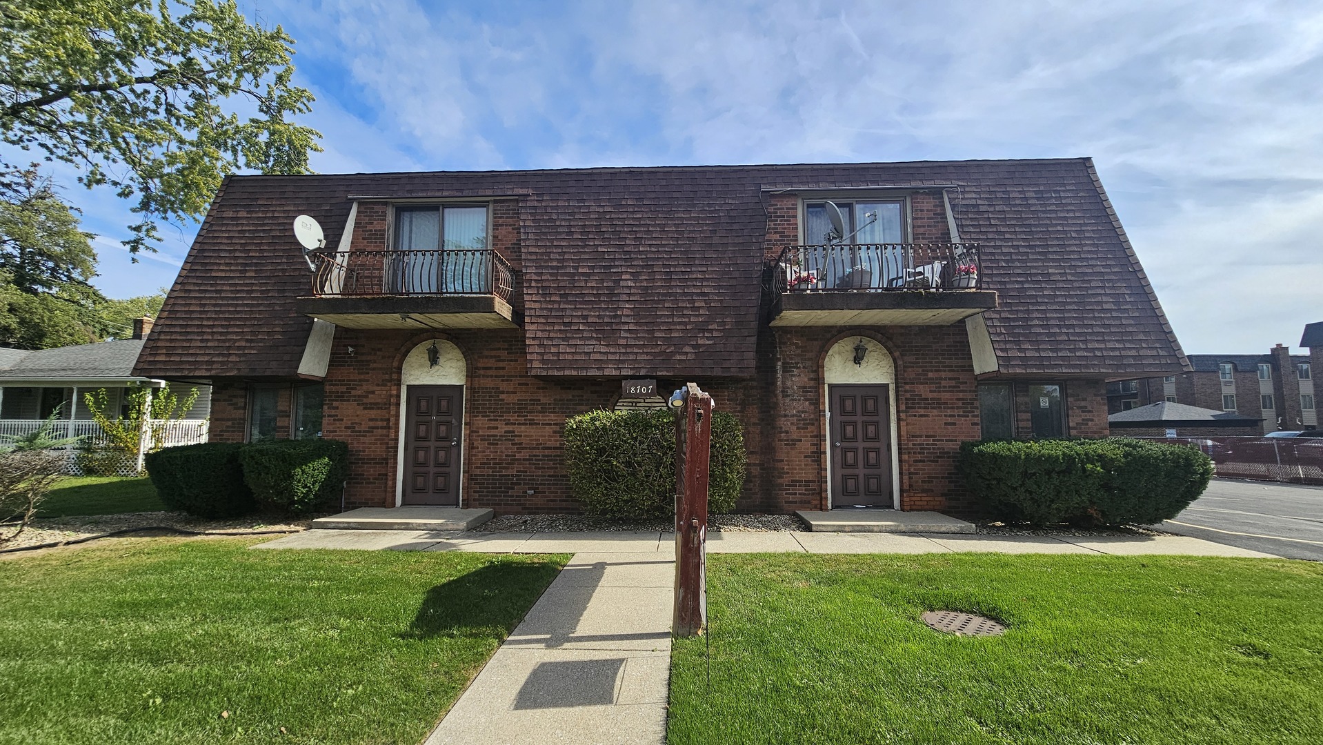18707 Burnham Avenue