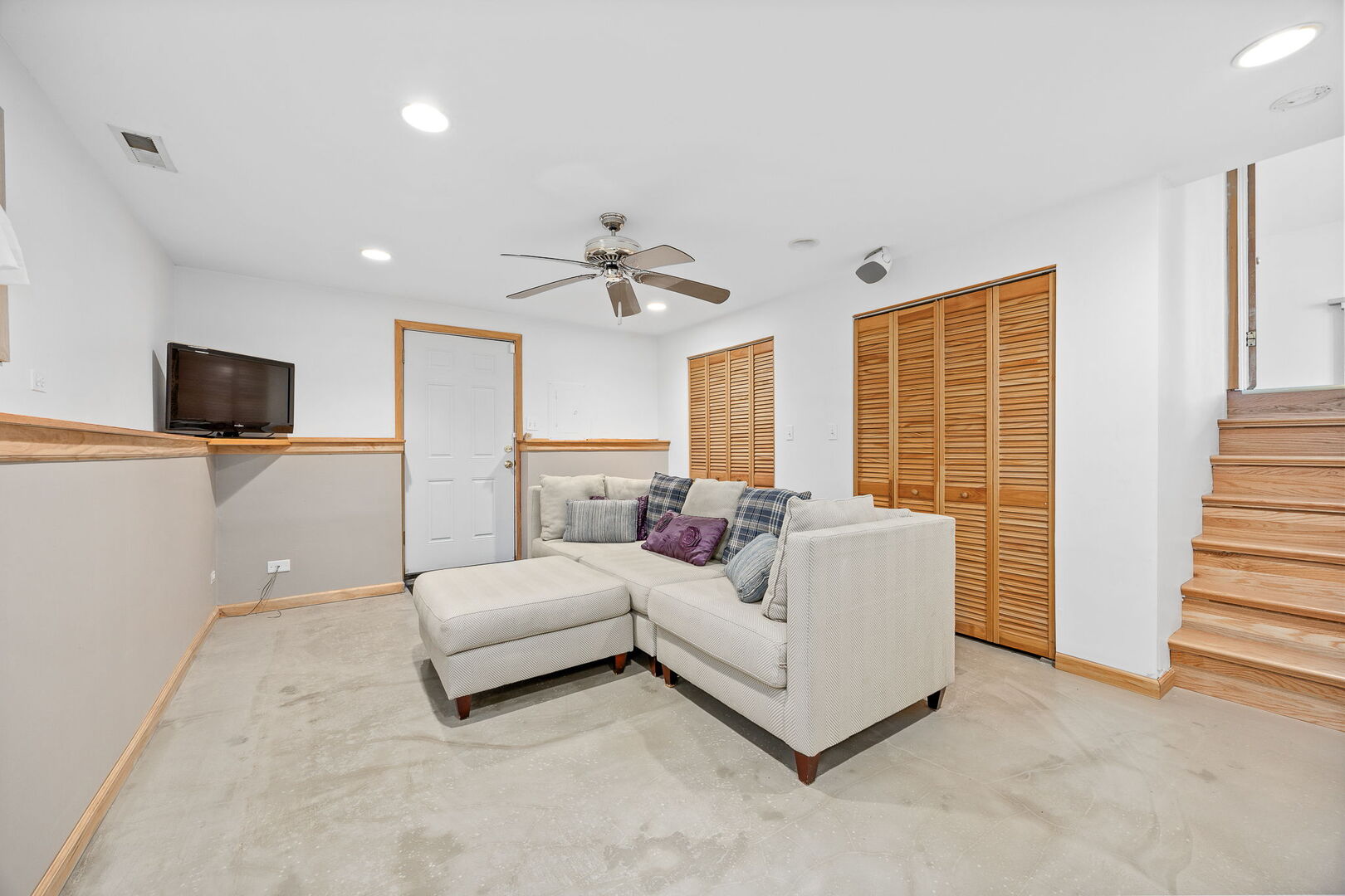 338 S Highland Avenue