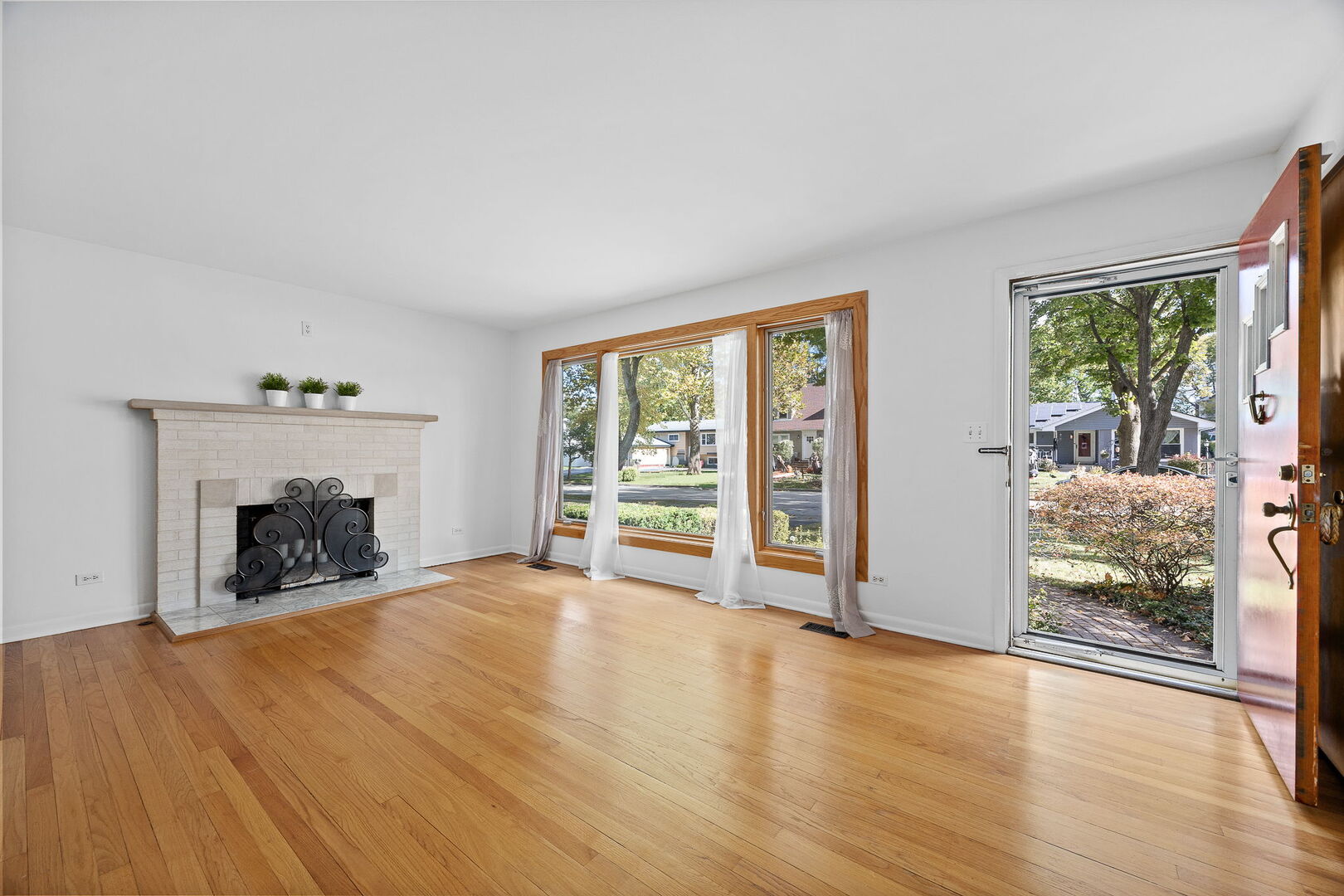 338 S Highland Avenue
