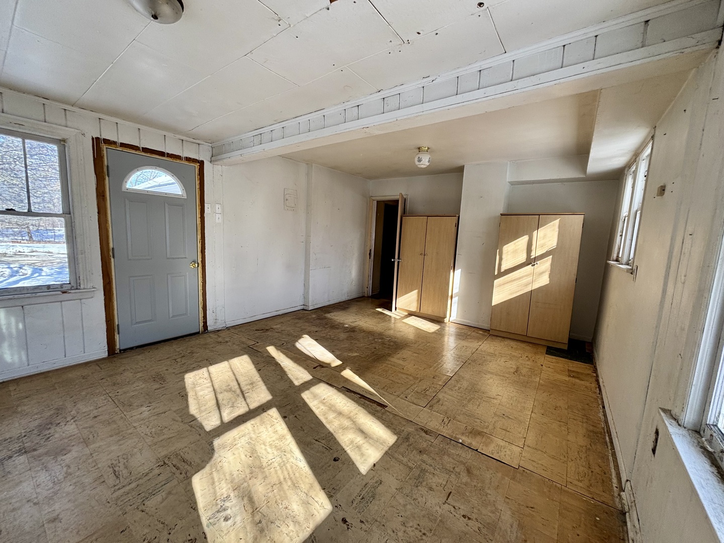 352 N Broadview Avenue