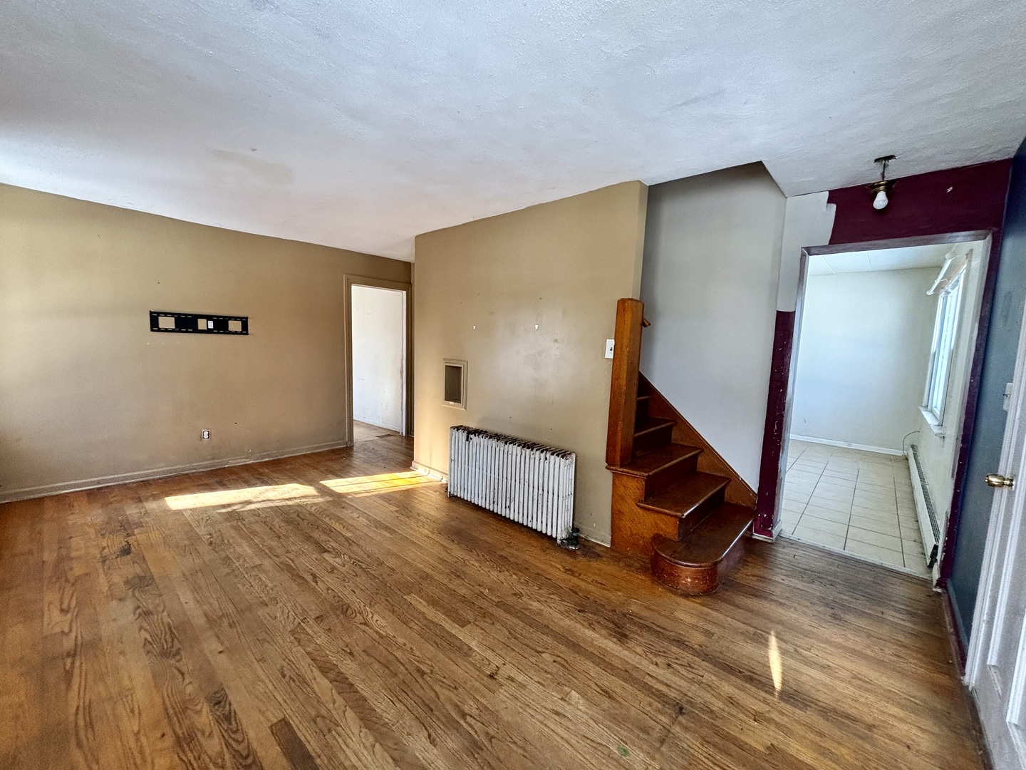 352 N Broadview Avenue
