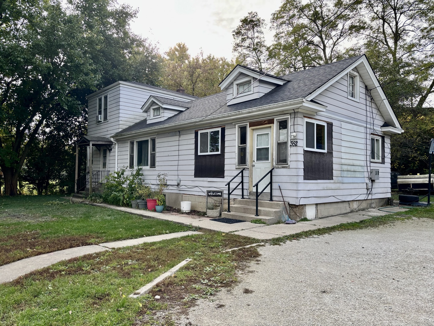 352 N Broadview Avenue
