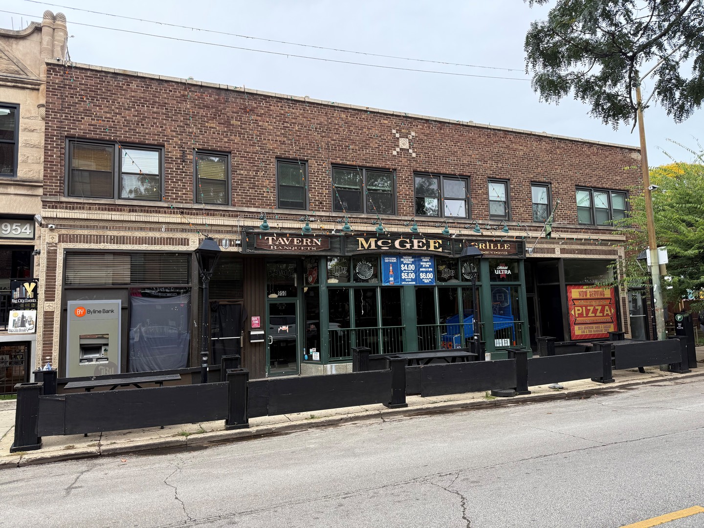 948 W Webster Avenue
